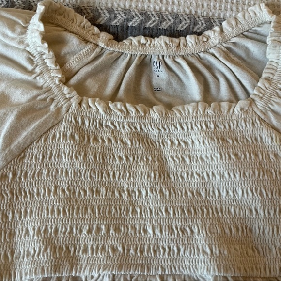 GAP Girls Peasant-style Top - Picture 3 of 3